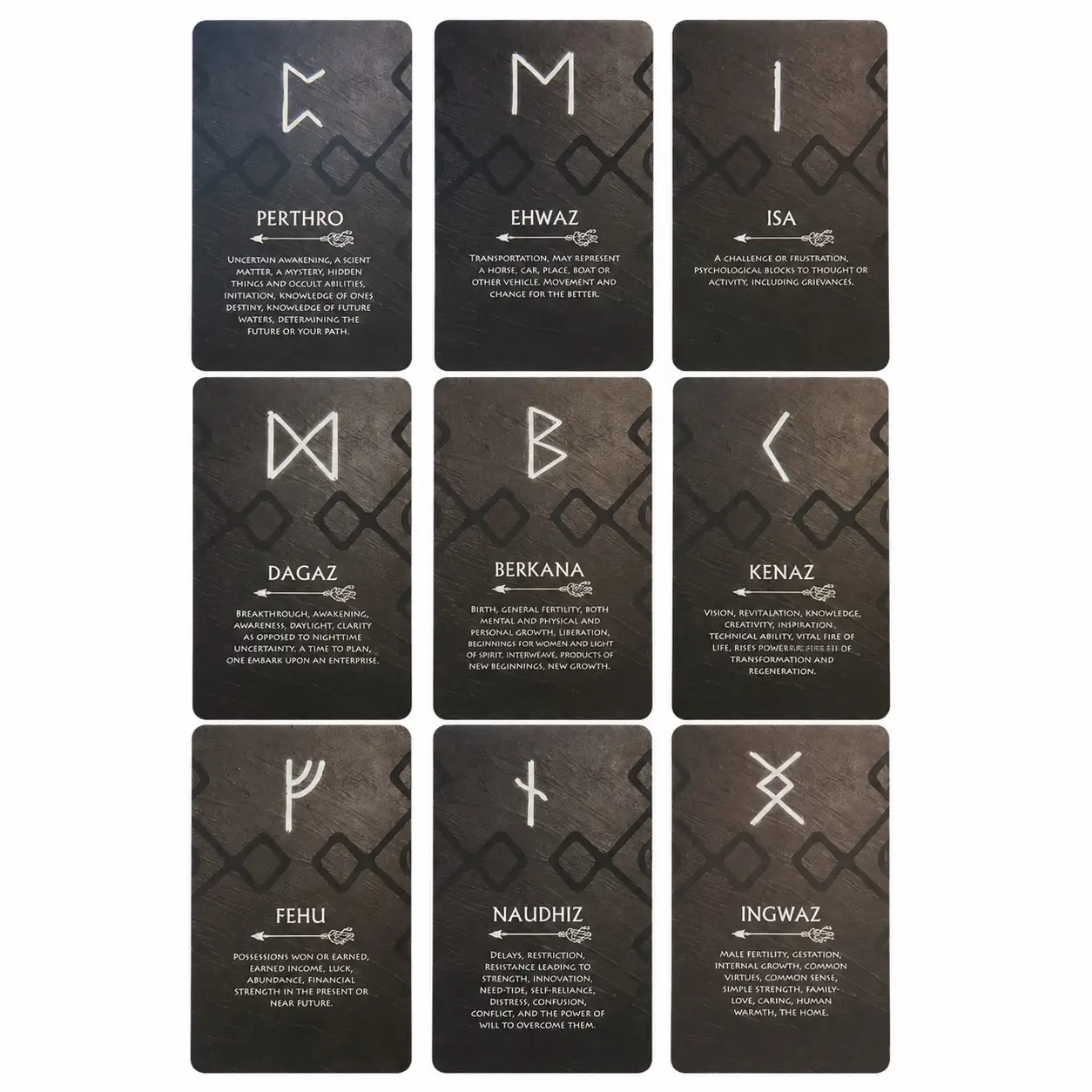 Runes Oracle Deck: nove carte nere con rune bianche come Perthro, Dagaz e Ingwaz, frecce e brevi significati